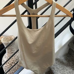 BRAND NEW Alo Bodysuit